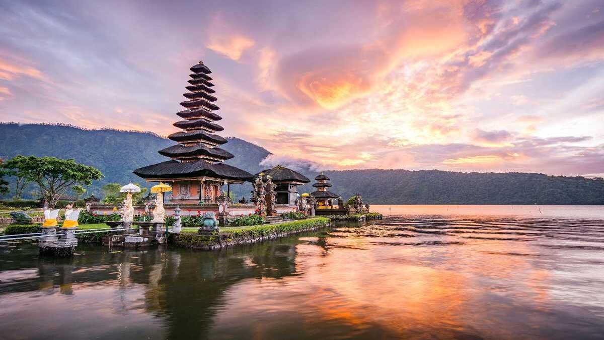 Indonesia's Governor Unveils Vision for Bitcoin
