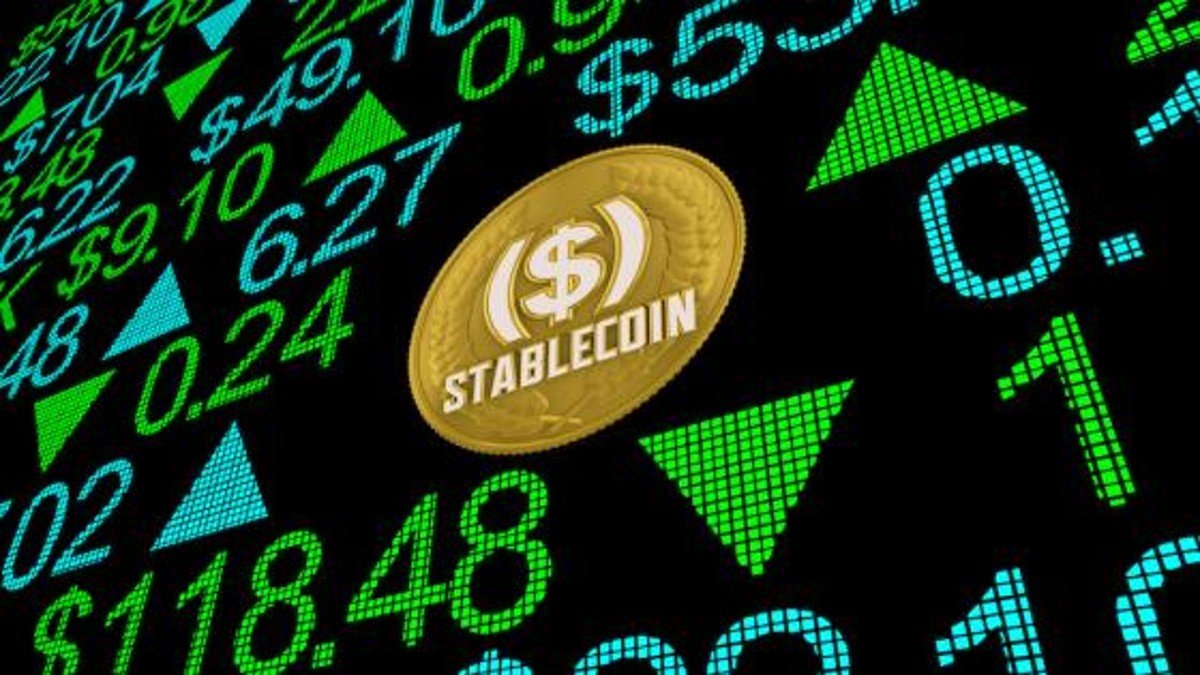 Bank run on Stablecoins might happen